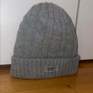 UGG Soft Gray Cable Knit Hat